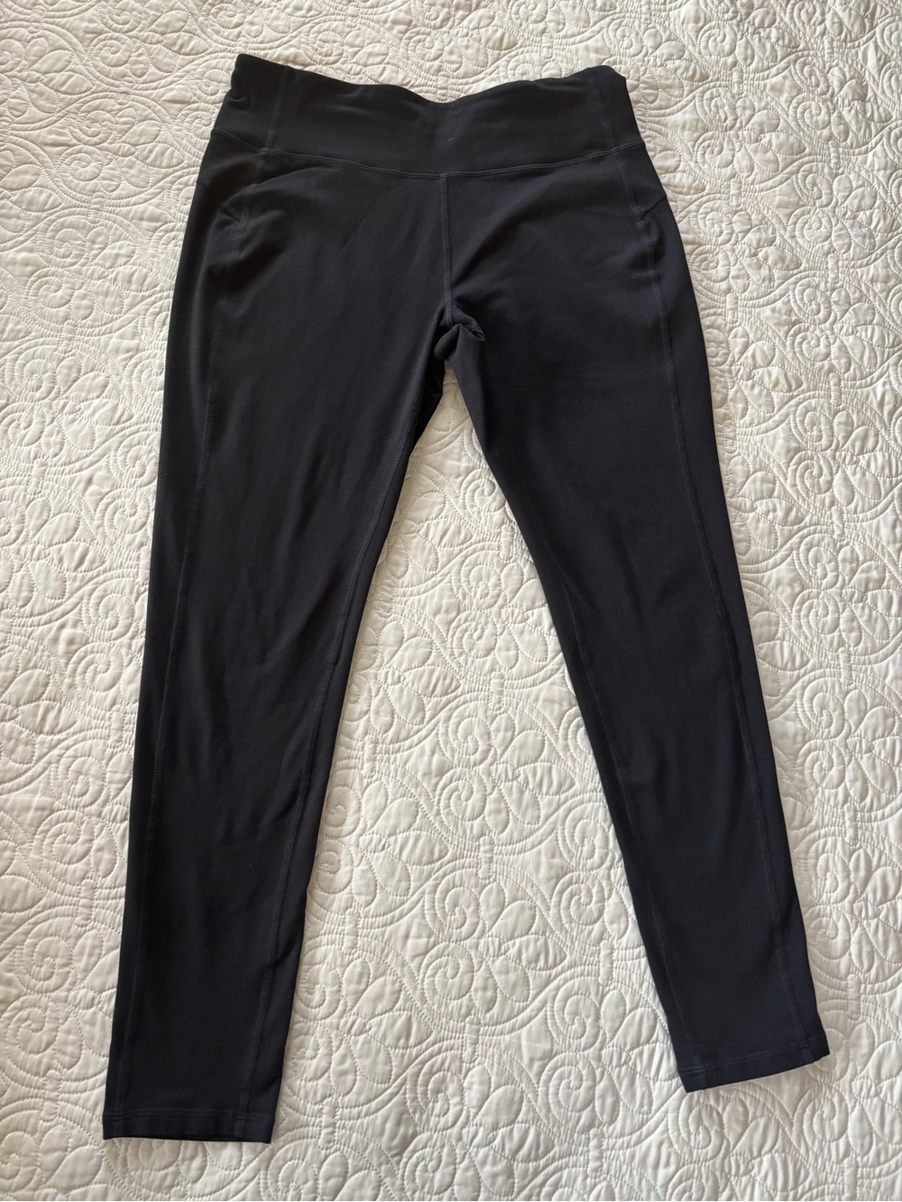 L.L. Bean Women's Black High-Rise Performance Stretch Pull On Pants